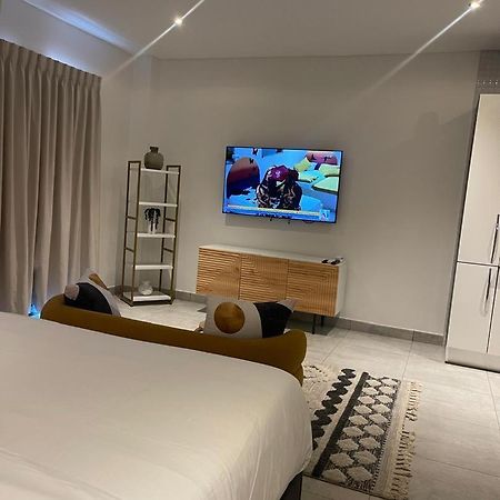 The City Landing Apartments At The Signature Accra Buitenkant foto